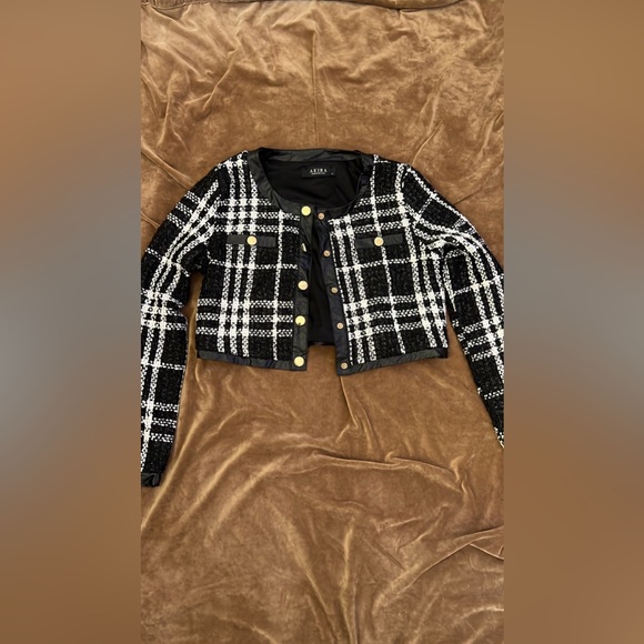 AKIRA | Short set | Size:chacket medium/small short - Picture 3 of 6